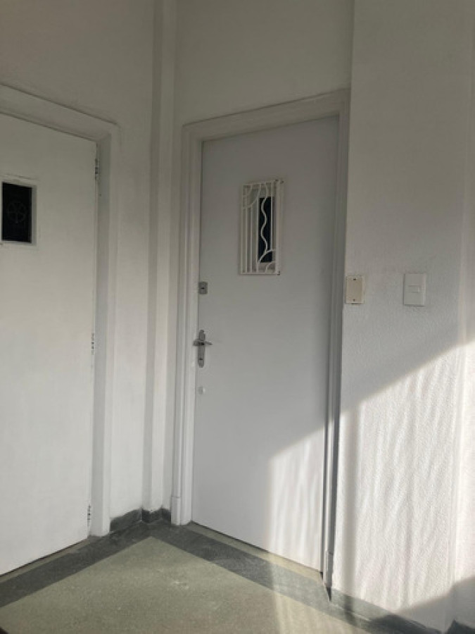 Apartamento ID.10625 - Apartamento al Frente: 2 Dormitorios, 2 Baños Y Balcón en La Blanqueada