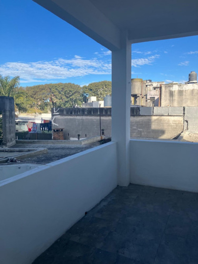 Apartamento ID.10625 - Apartamento al Frente: 2 Dormitorios, 2 Baños Y Balcón en La Blanqueada