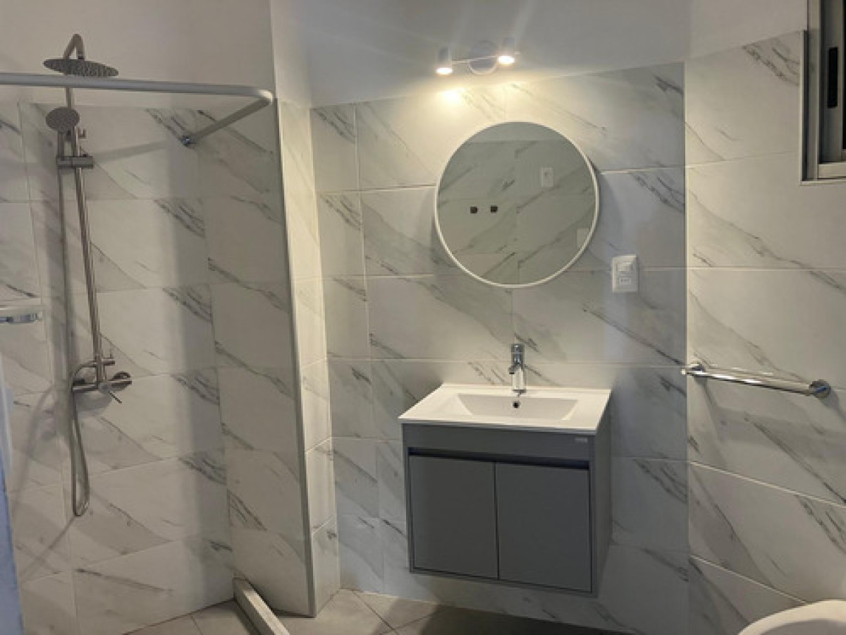 Apartamento ID.10625 - Apartamento al Frente: 2 Dormitorios, 2 Baños Y Balcón en La Blanqueada