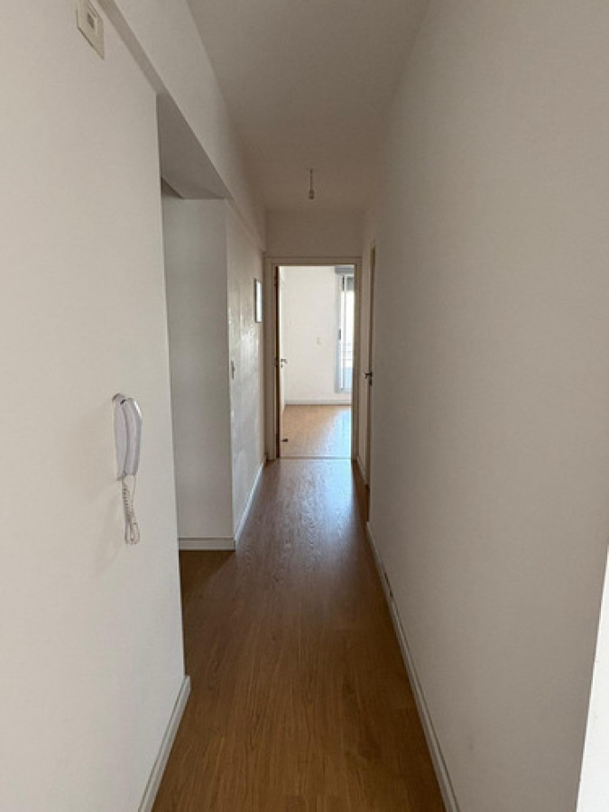 Apartamento ID.10689 - Alquiler Apartamento De 1 Dormitorio Con Terraza En Cordón