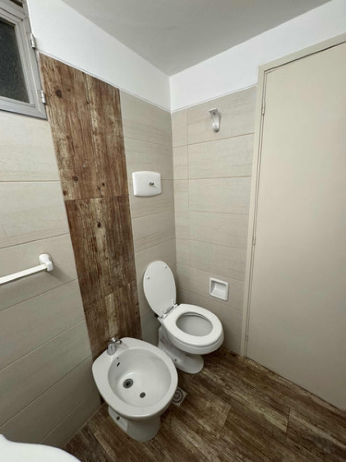 Apartamento ID.10732 - Alquiler Apartamento 2 Dormitorios 2 Baños En Punta Carretas