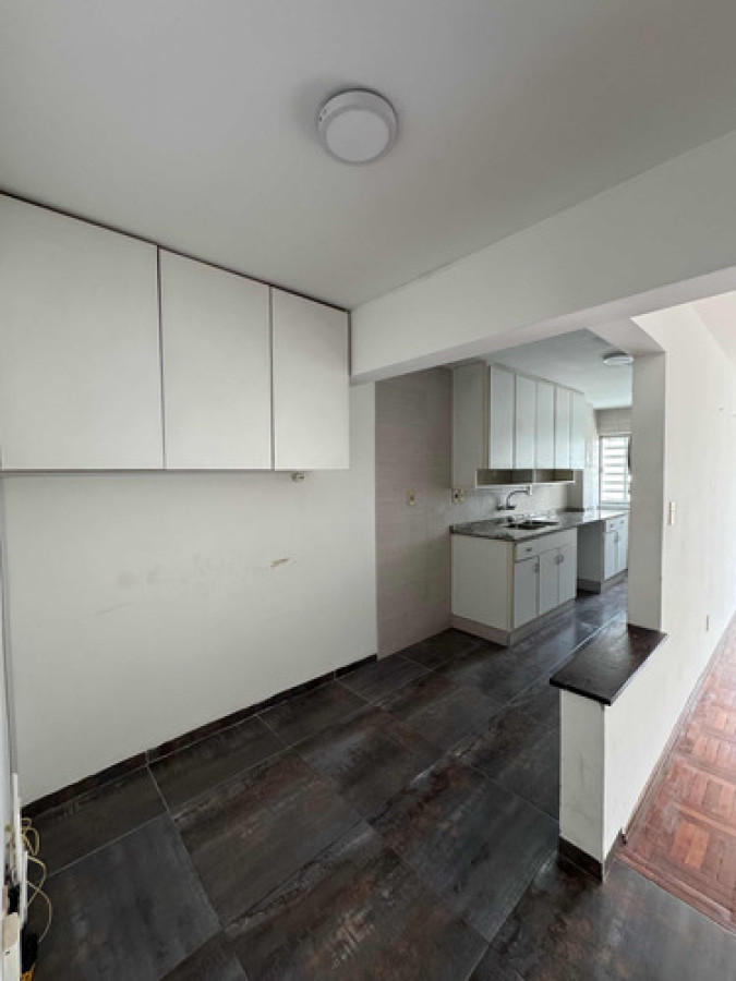 Apartamento ID.10738 - Hermoso Apartamento De 2 Dorm Con Balcon