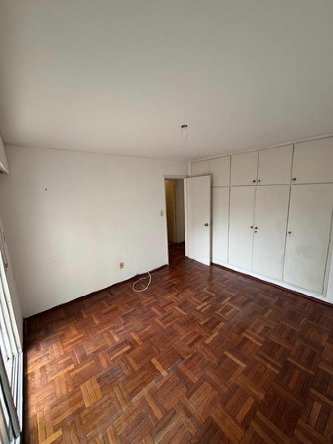 Apartamento ID.10738 - Hermoso Apartamento De 2 Dorm Con Balcon