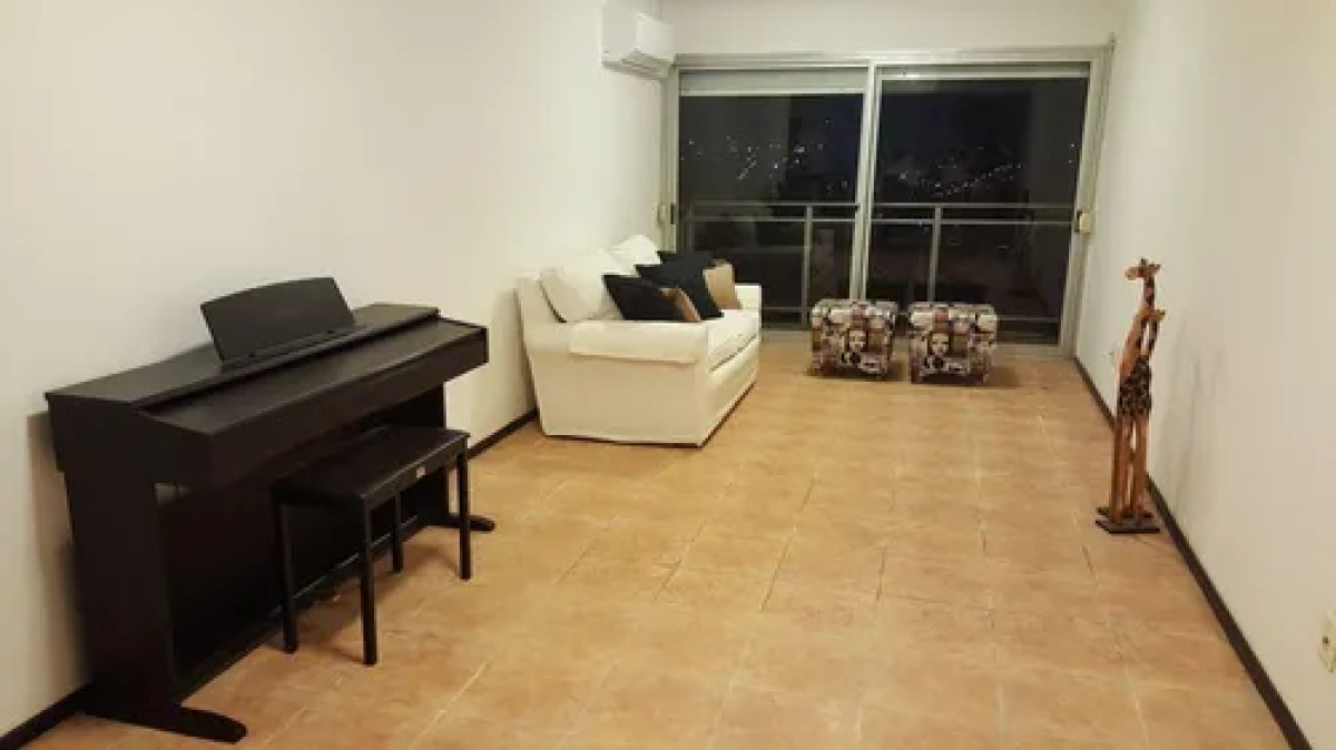 Apartamento ID.10759 - Imperdible! En Parque Batlle Alquiler Apto. 2 Dormitorios Y Cochera!
