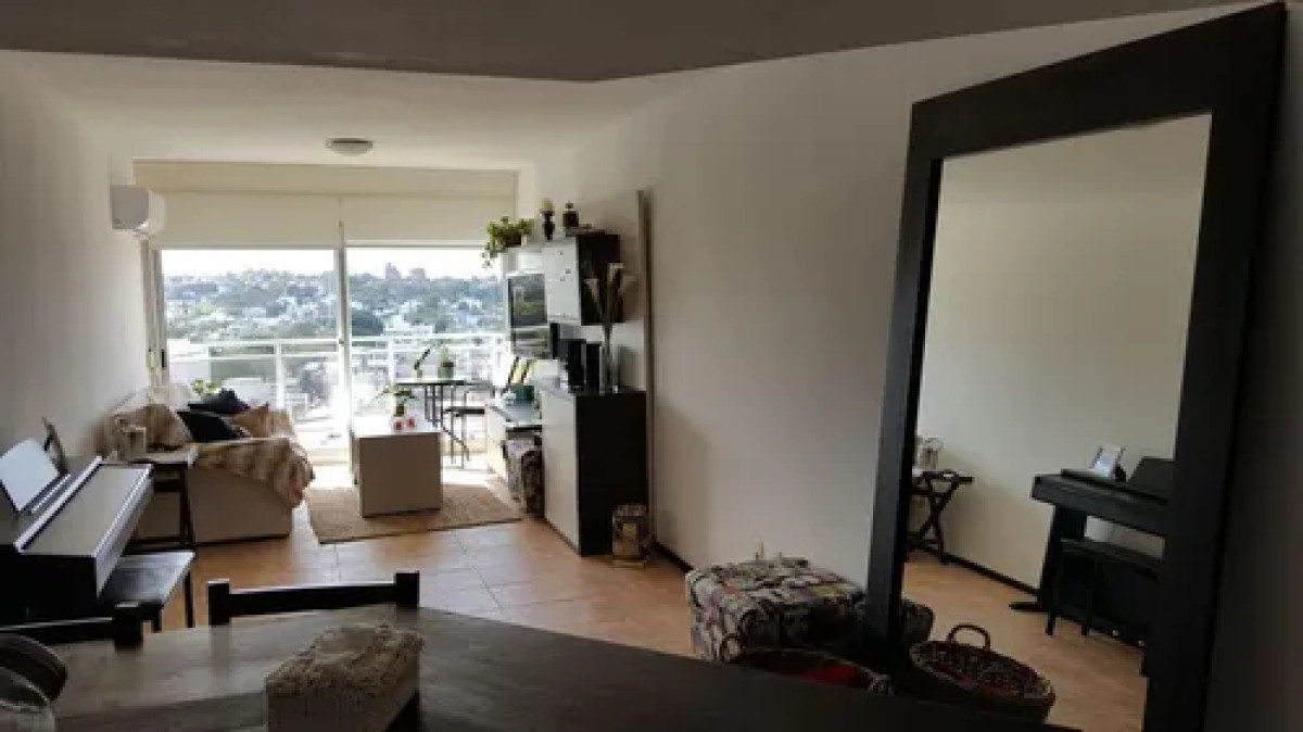 Apartamento ID.10759 - Imperdible! En Parque Batlle Alquiler Apto. 2 Dormitorios Y Cochera!