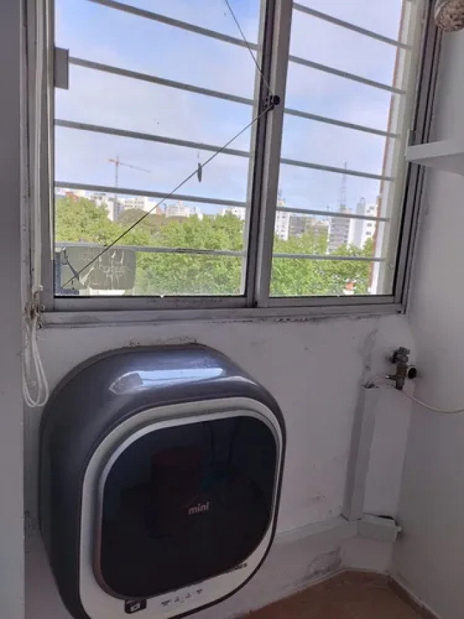 Apartamento ID.10759 - Imperdible! En Parque Batlle Alquiler Apto. 2 Dormitorios Y Cochera!