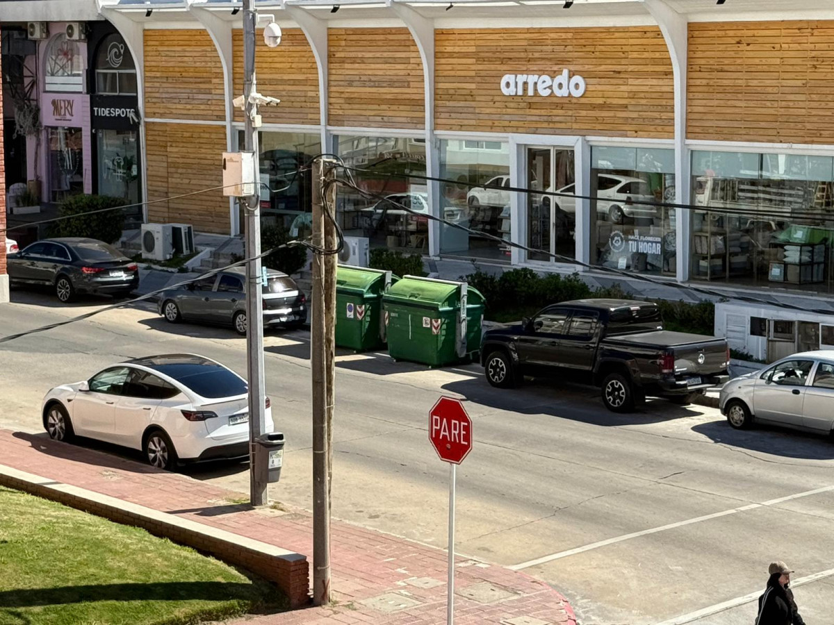 Apartamento ID.10857 - Venta Apartamento 2 Dormitorios Amoblado Cochera En Punta Del Este