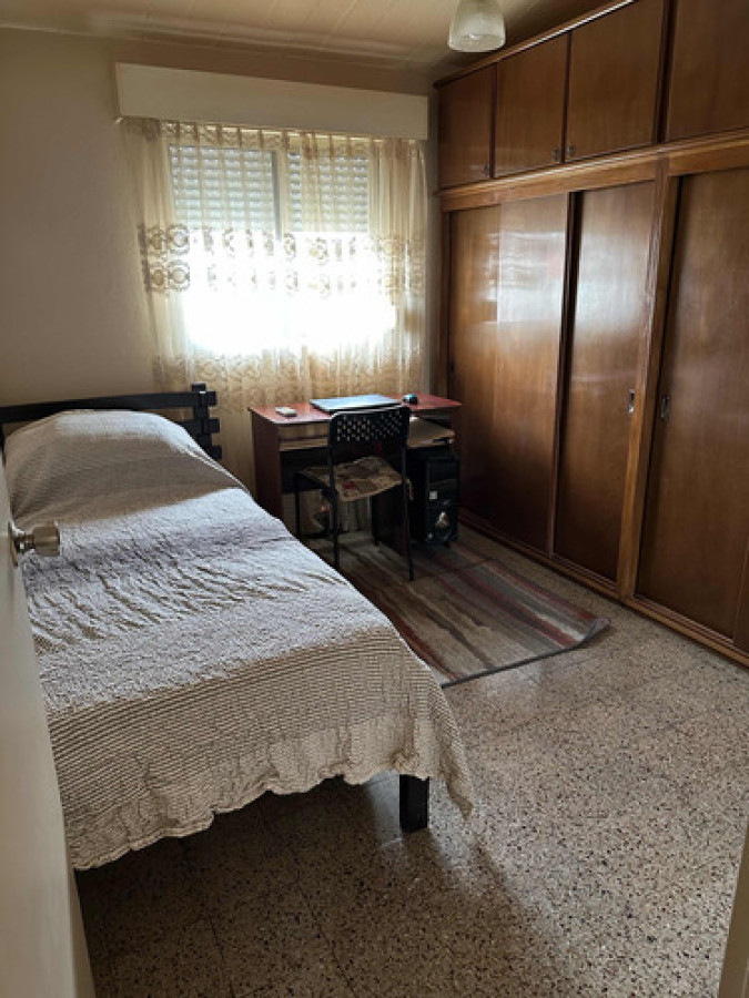 Apartamento ID.10929 - Oportunidad en Villa Española! Apto. en Complejo Cerrado 2 Dormitorios, Estacionamiento