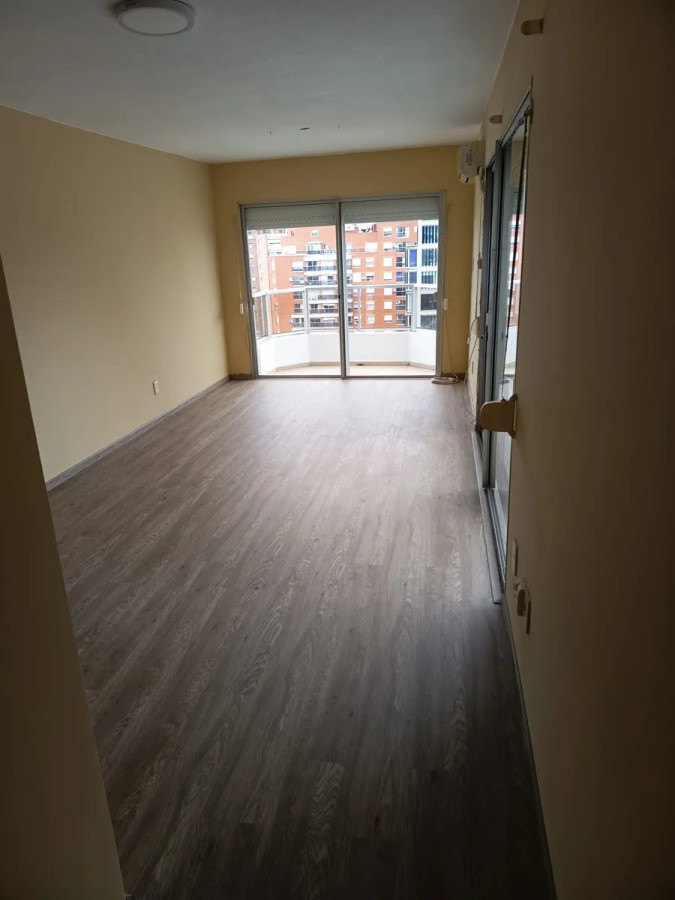 Apartamento ID.11120 - Hermoso Apartamento De 1 Dorm Con Balcon