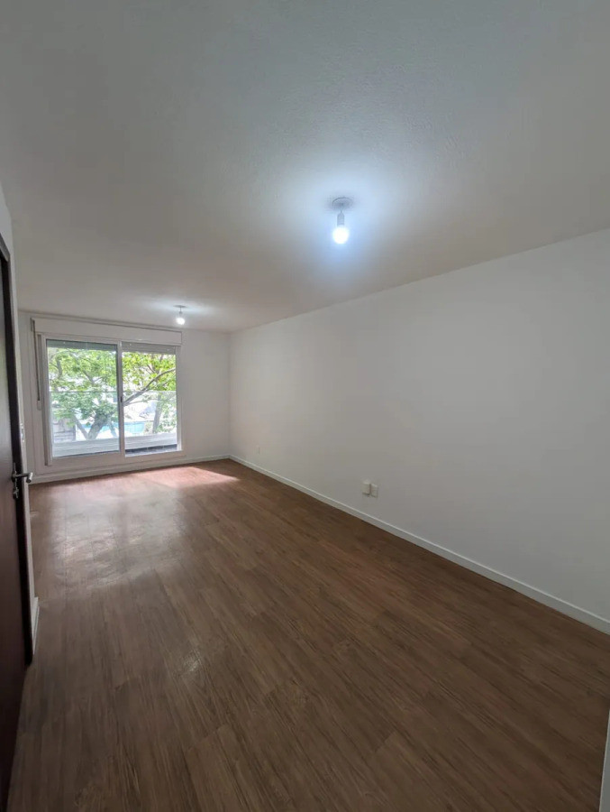 Apartamento ID.11268 - ALQUILER APARTAMENTO EN CORDÓN 1 DORTMITORIO Y BALCÓN AL FRENTE