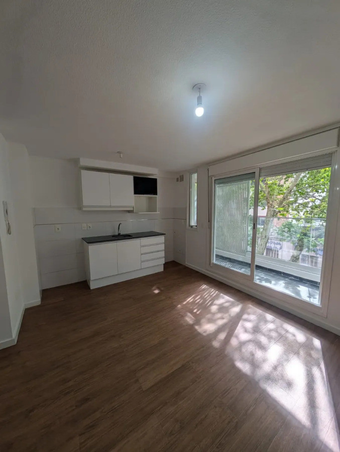 Apartamento ID.11268 - ALQUILER APARTAMENTO EN CORDÓN 1 DORTMITORIO Y BALCÓN AL FRENTE