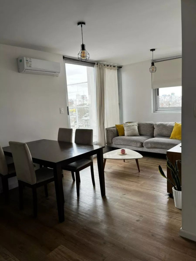 Apartamento ID.11294 - SE ALQUILA APARTAMENTO EN TRES CRUCES DE 2 DORMITORIOS CON TERRAZA