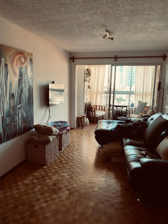 Apartamento ID.11297 - VENTA APARTAMENTO LUMINOSO EN POCITOS 1 DORMITORIO AL FRENTE