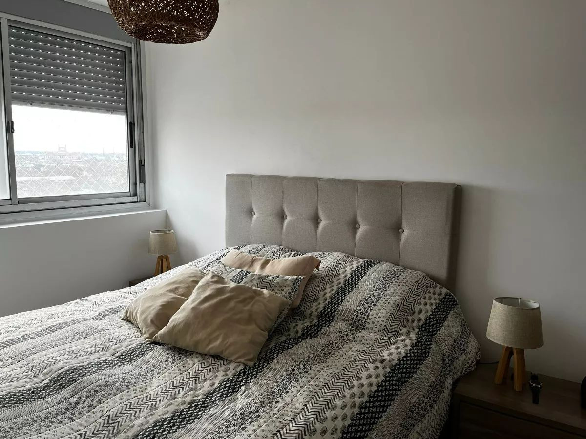 Apartamento ID.11312 - Alquiler De Apartamento 2 dormitorios Terraza Amplia Con Parrillero Individual Impecable En Tres Cruces