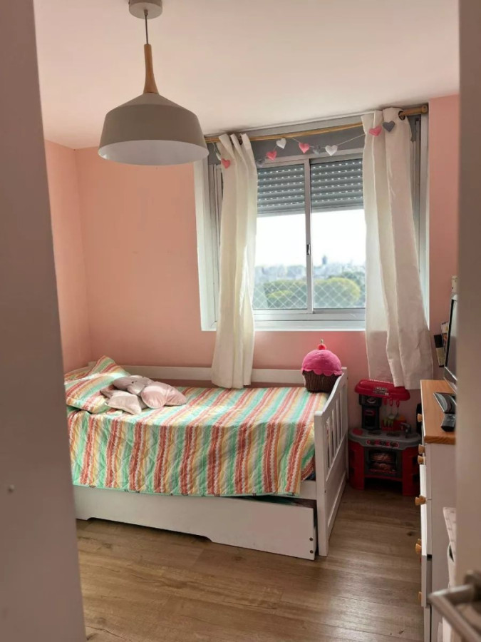 Apartamento ID.11312 - Alquiler De Apartamento 2 dormitorios Terraza Amplia Con Parrillero Individual Impecable En Tres Cruces