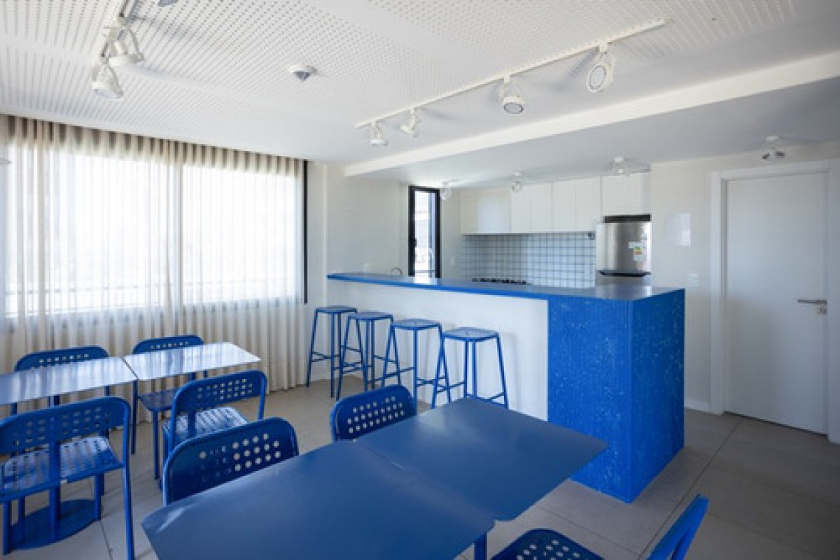 Apartamento ID.11431 - Alquiler De Apartamento 1 Dormitorio Con Terraza Y Balcón, Cochera, Impecable, En La Blanqueada.