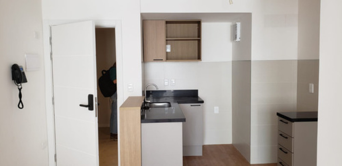 Apartamento ID.11431 - Alquiler De Apartamento 1 Dormitorio Con Terraza Y Balcón, Cochera, Impecable, En La Blanqueada.