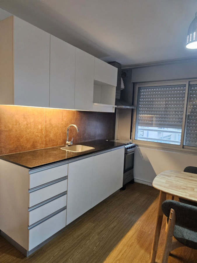 Apartamento ID.11598 - Alquiler de monoambiente en Malvin