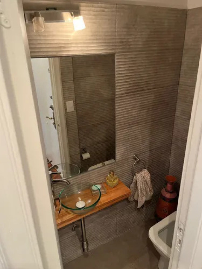 Apartamento ID.11782 - Se Vende Hermoso Apartamento Con Renta De 3 Dormitorios Con Balcón