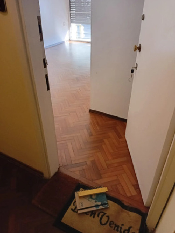 Apartamento ID.12327 - Alquiler Apartamento 2 Dormitorios Sobre 18 De Julio Cordón