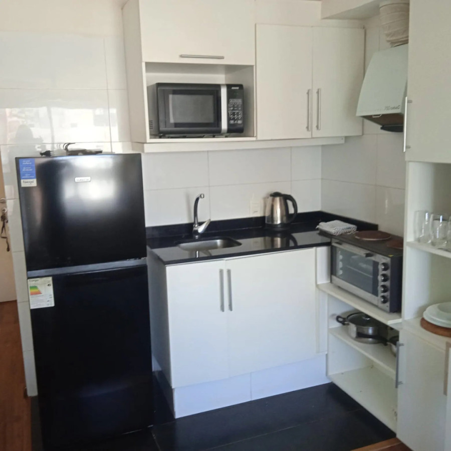Apartamento ID.12459 - Alquiler de monoambiente en Pocitos
