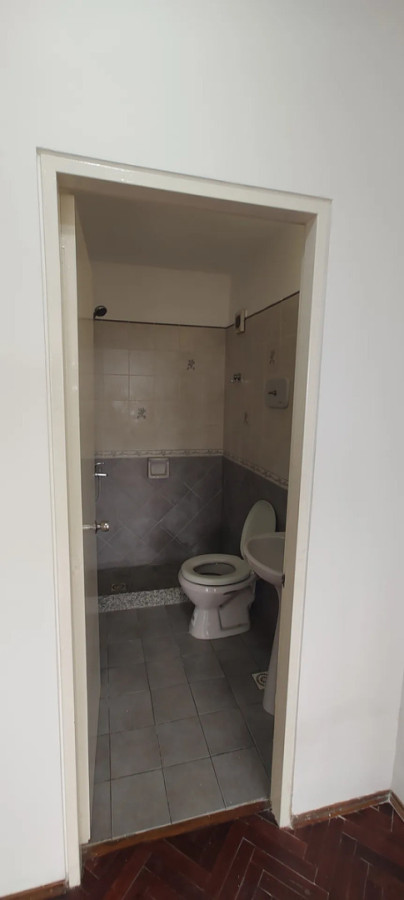 Apartamento ID.12566 - Alquiler Apartamento De 2 Dormitorios 2 Baños En Tres Cruces