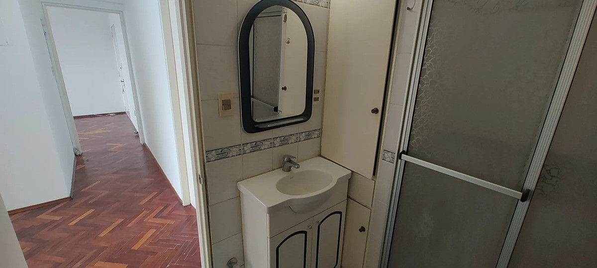 Apartamento ID.12566 - Alquiler Apartamento De 2 Dormitorios 2 Baños En Tres Cruces