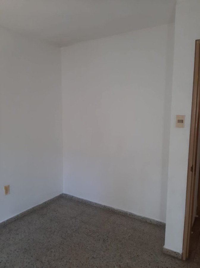 Apartamento ID.12618 - Se Vende Apartamento 3 Dormitorios Con Renta En La Teja