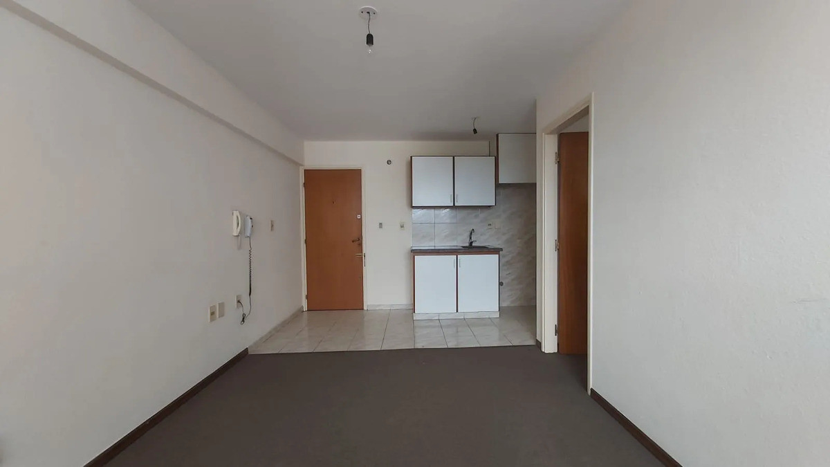 Apartamento ID.12673 - Alquiler Apartamento 1 Dormitorio A Metros De Tres Cruces