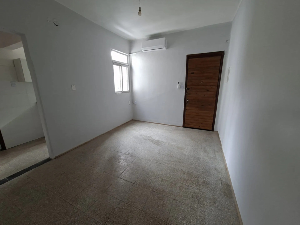Apartamento ID.12675 - Alquiler Apartamento Reciclado 2 Dormitorios Pocitos Nuevo