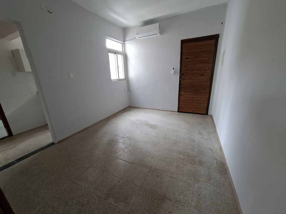 Apartamento ID.12675 - Alquiler Apartamento Reciclado 2 Dormitorios Pocitos Nuevo