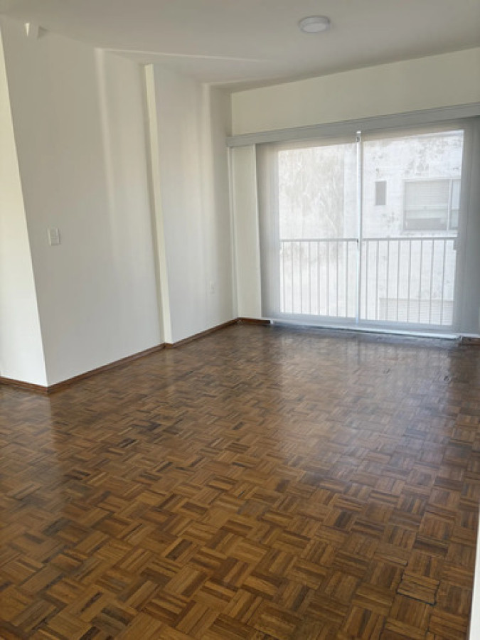 Apartamento ID.12905 - Alquiler Penthouse 2 Dormitorios Gran Terraza Garaje En Centro
