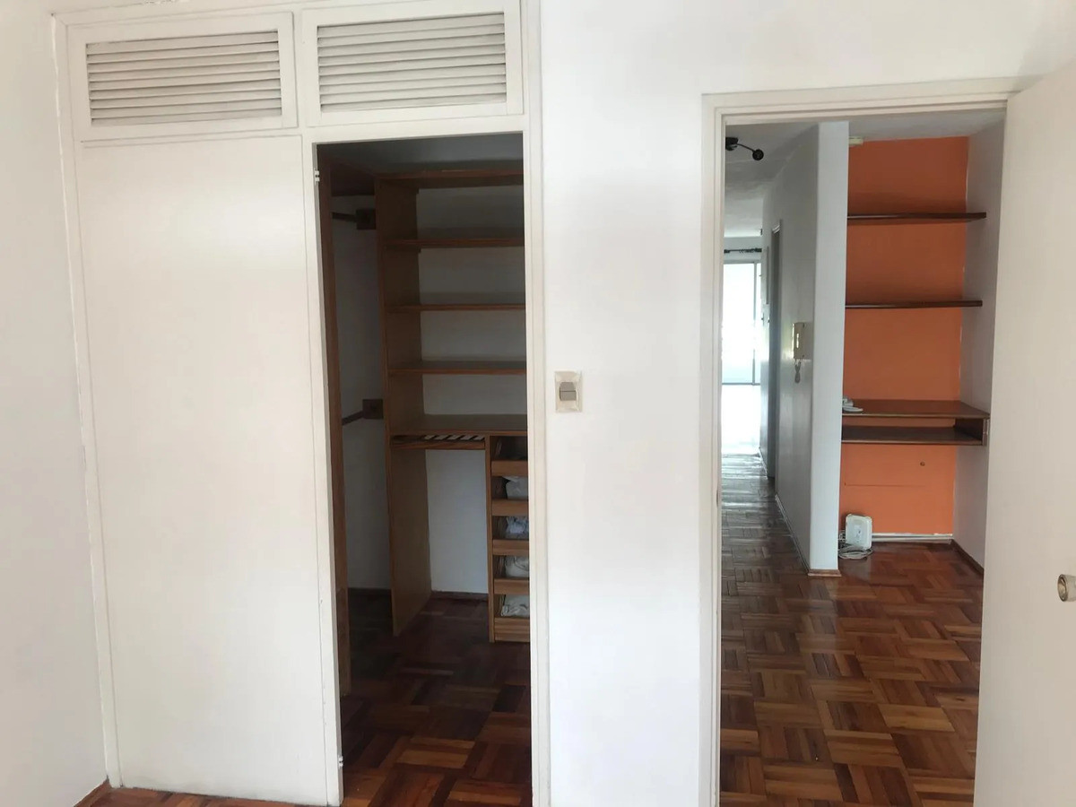 Apartamento ID.12912 - Alquiler Apartamento 1 Dormitorio Amplio Con Garaje En Pocitos