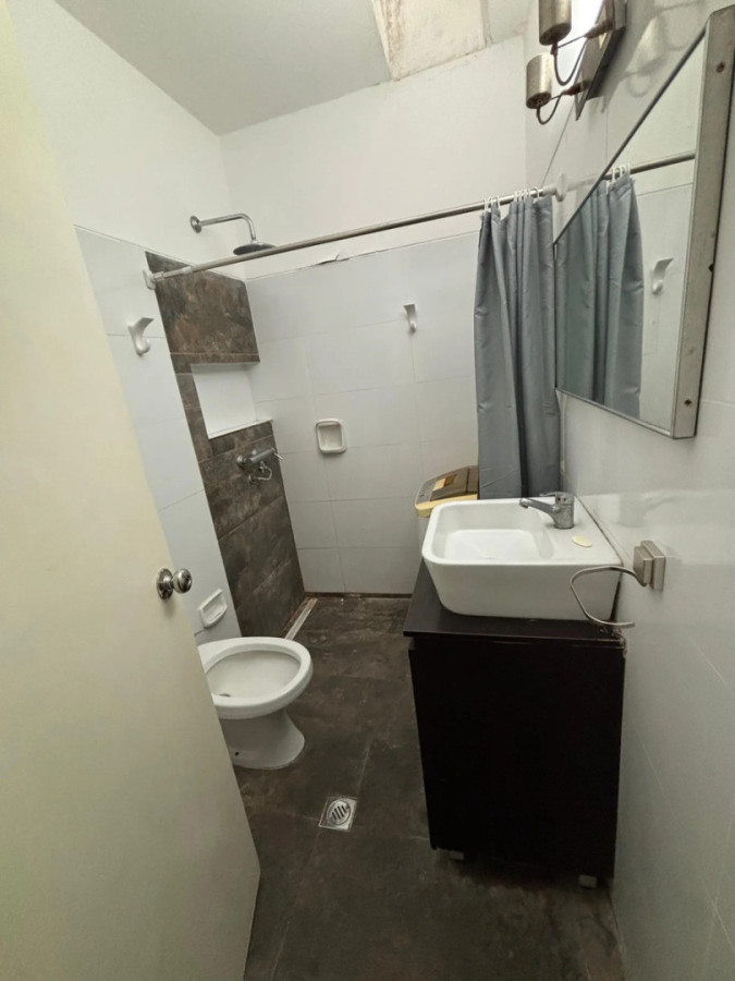 Apartamento ID.12914 - Alquiler Apartamento 1 Dormitorio Luminoso Gastos Bajos En Ciudad Vieja
