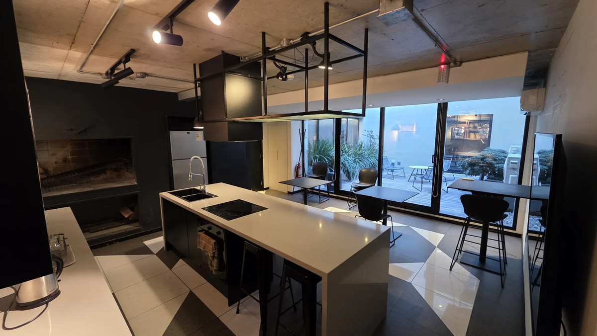 Apartamento ID.12954 - Alquiler Apartamento 1 Dormitorio Balcón Al Frente Garaje En Pocitos Nuevo