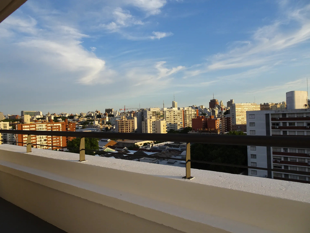 Apartamento ID.12955 - Alquiler Apartamento 1 Dormitorio Terraza Con Vista A La Bahía En Aguada