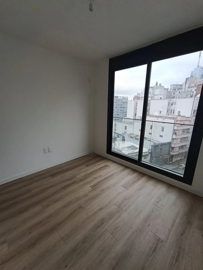 Apartamento ID.12968 - Venta Apartamento 2 Dormitorios Excelente Ubicación En Tres Cruces