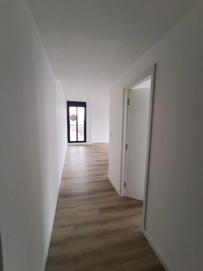 Apartamento ID.12968 - Venta Apartamento 2 Dormitorios Excelente Ubicación En Tres Cruces