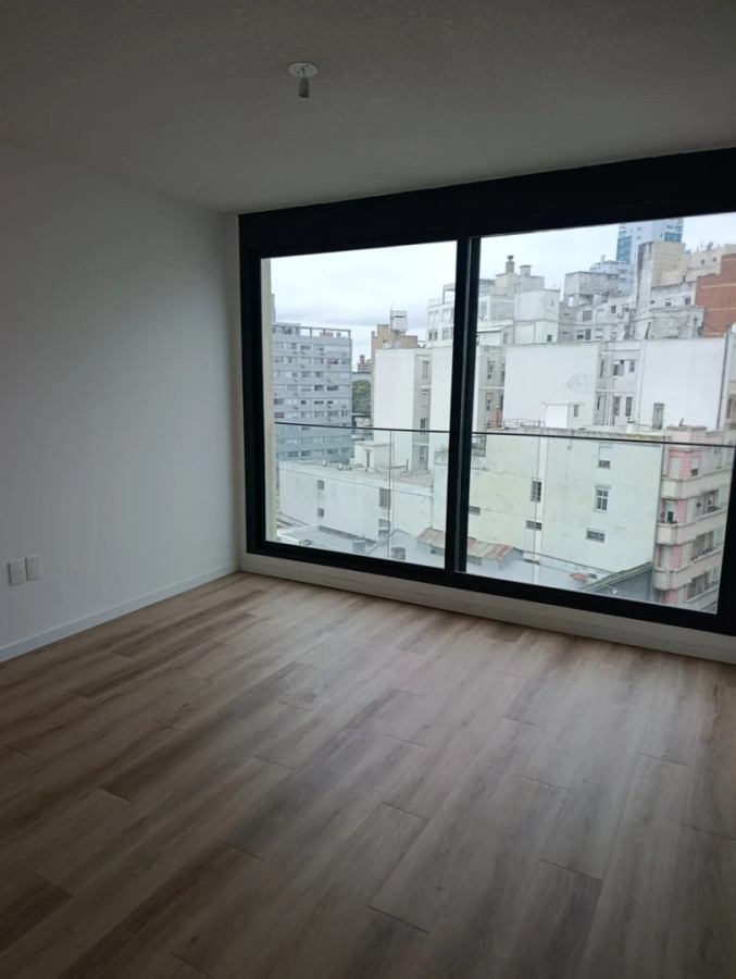 Apartamento ID.12968 - Venta Apartamento 2 Dormitorios Excelente Ubicación En Tres Cruces