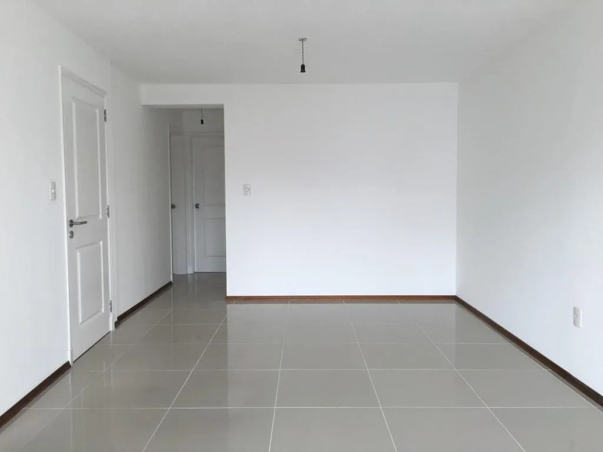 Apartamento ID.12969 - Alquiler Apartamento 2 Dormitorios 2 Baños Con Balcón En Cordón