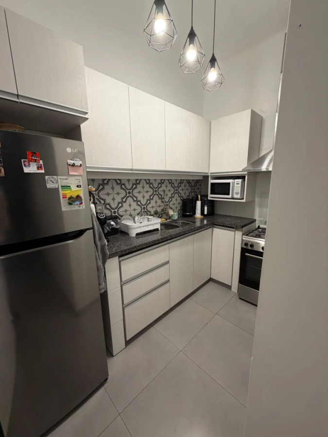 Apartamento ID.12973 - Alquiler Apartamento Amueblado 1 Dormitorio 2 Baños En Ciudad Vieja