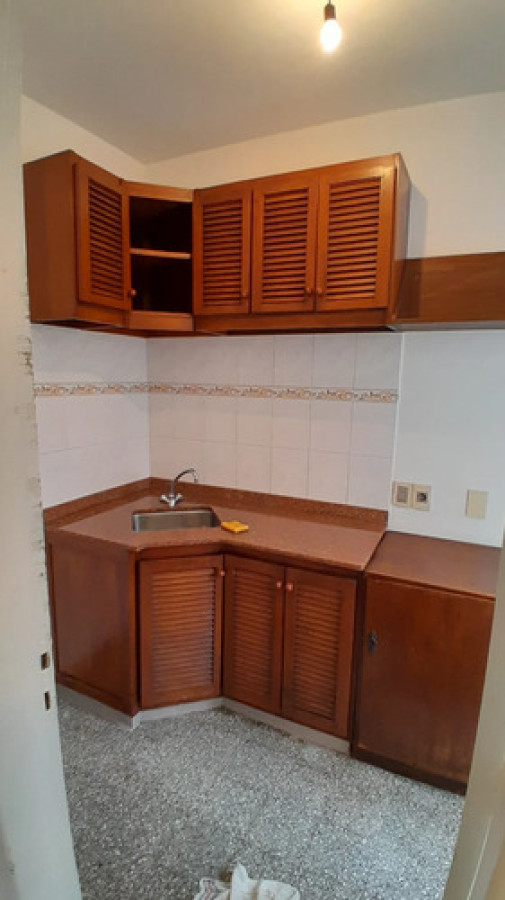 Apartamento ID.12987 - Alquiler Apartamento 1 Dormitorio Excelente Estado Bajos Gastos Comunes En Pocitos Nuevo