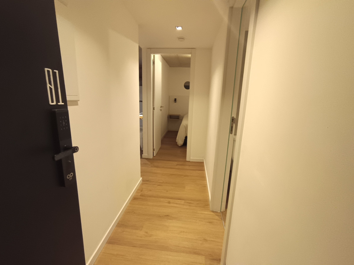 Apartamento ID.12874 - A La Venta Apartamento Casi A Estrenar Centro Cochera 1 Dorm