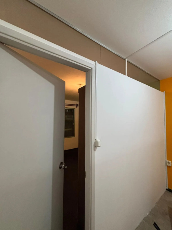 Apartamento ID.13005 - Venta De Monoambiente Con Divisiones Sobre Avenida 18 De Julio En Cordón