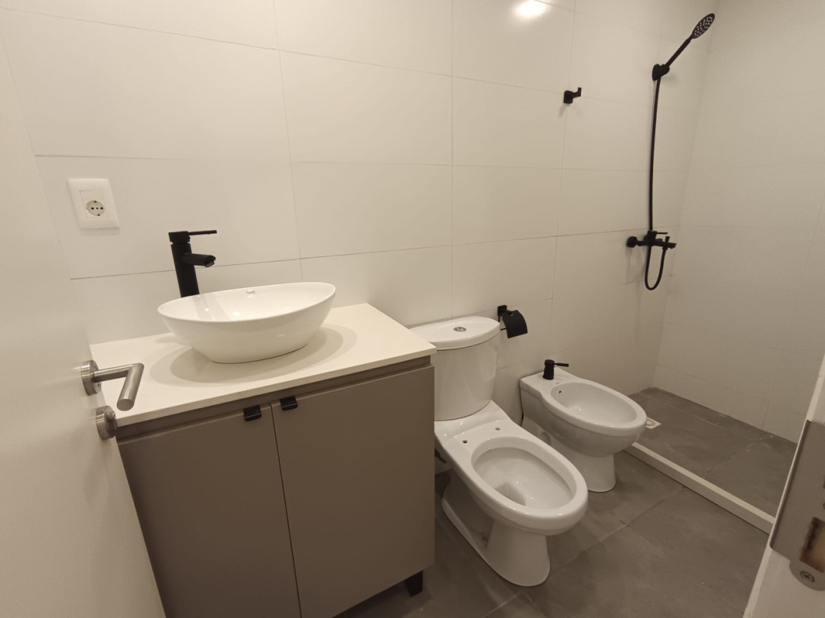 Apartamento ID.13022 - Venta Totalmente Reformado 2 Dormitorios Sin Gastos Aguada
