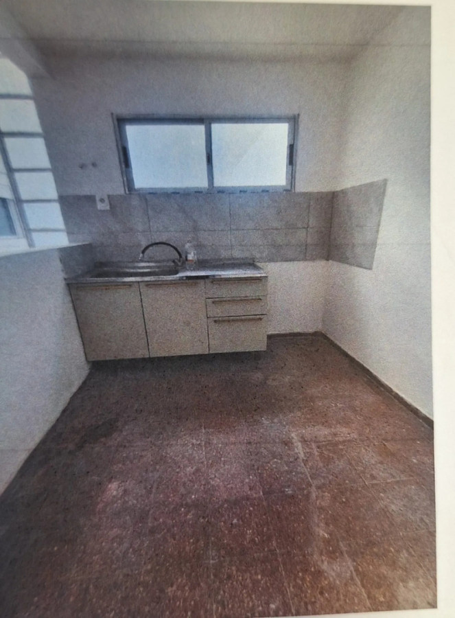 Apartamento ID.13099 - Alquiler Apartamento Reciclado De 3 Dormitorios 3 Baños En Centro