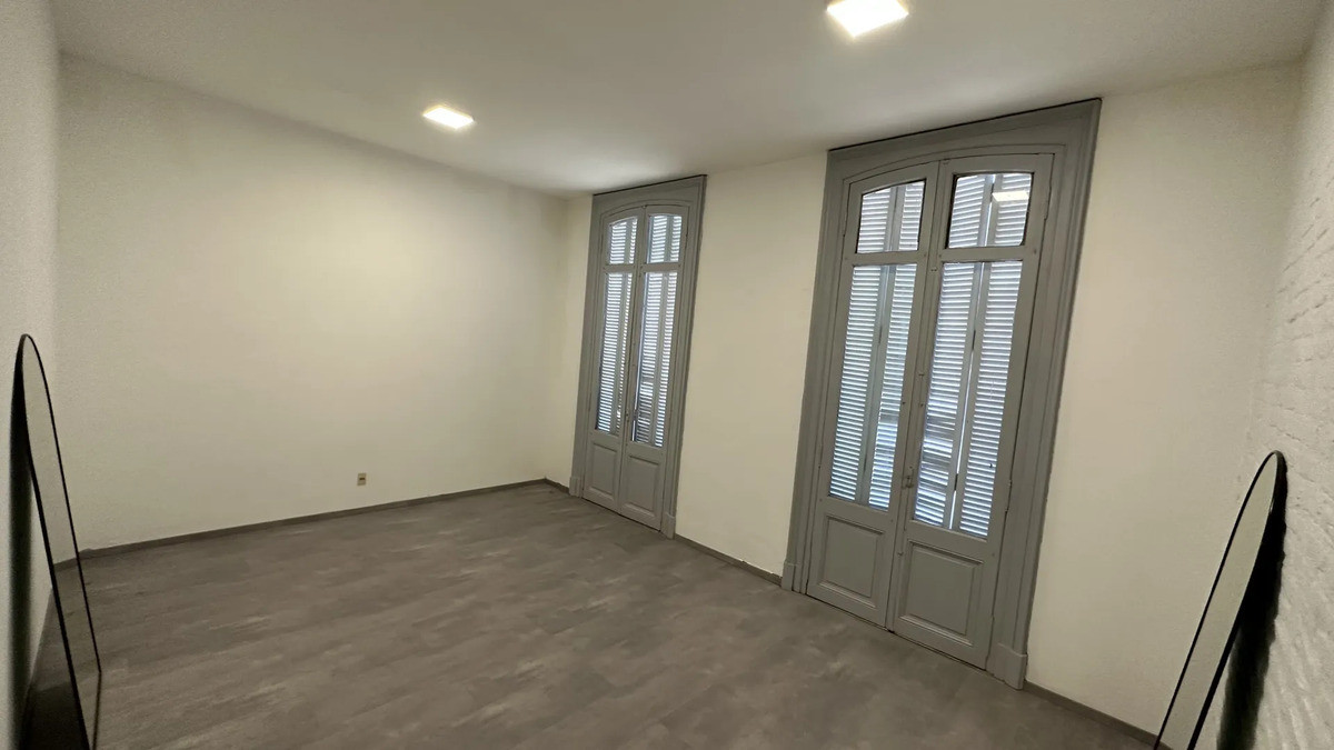 Apartamento ID.13100 - Alquiler Apartamento De 2 Dormitorios Amplio Excelente Estado En Ciudad Vieja