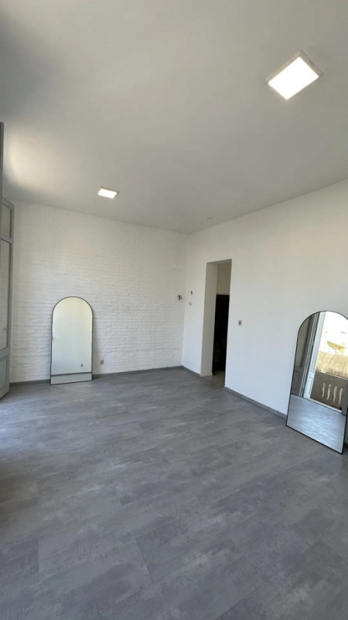 Apartamento ID.13100 - Alquiler Apartamento De 2 Dormitorios Amplio Excelente Estado En Ciudad Vieja