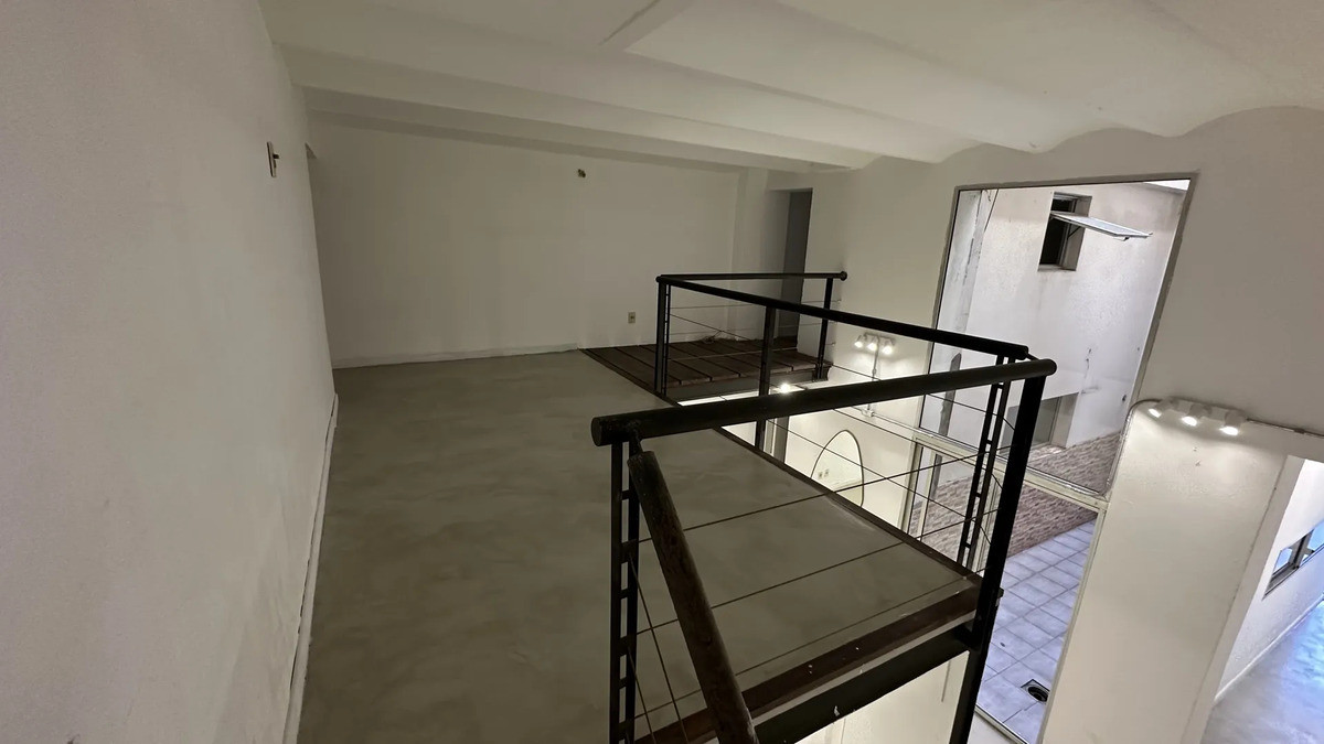 Apartamento ID.13100 - Alquiler Apartamento De 2 Dormitorios Amplio Excelente Estado En Ciudad Vieja