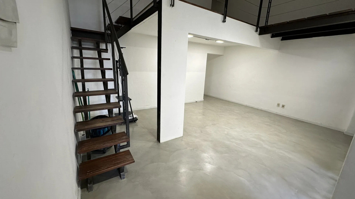 Apartamento ID.13100 - Alquiler Apartamento De 2 Dormitorios Amplio Excelente Estado En Ciudad Vieja
